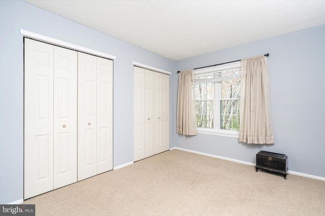 18 VERSAILLES CT, Hamilton, NJ 08619