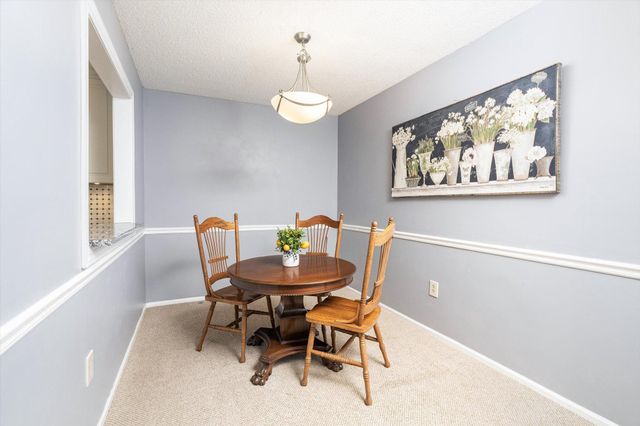 18 VERSAILLES CT, Hamilton, NJ 08619