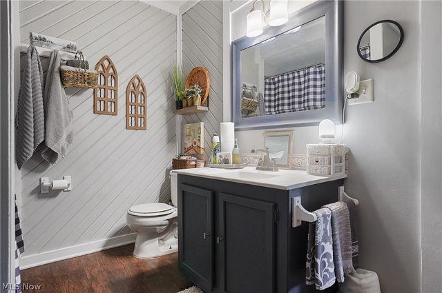 1237 Mcintosh Avenue, Akron, OH 44314