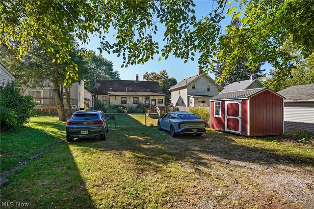 1237 Mcintosh Avenue, Akron, OH 44314