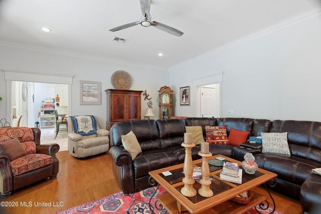 5122 Canton Heights Drive, Jackson, MS 39211