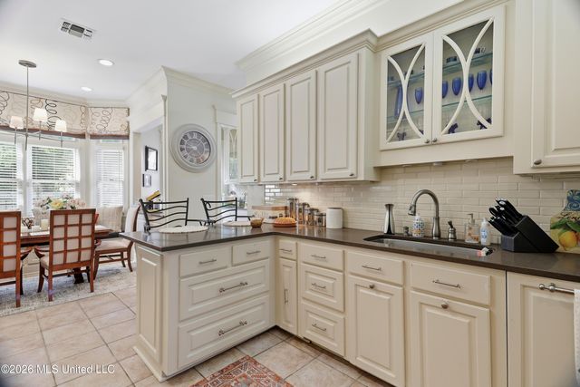 5122 Canton Heights Drive, Jackson, MS 39211