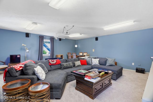 5122 Canton Heights Drive, Jackson, MS 39211