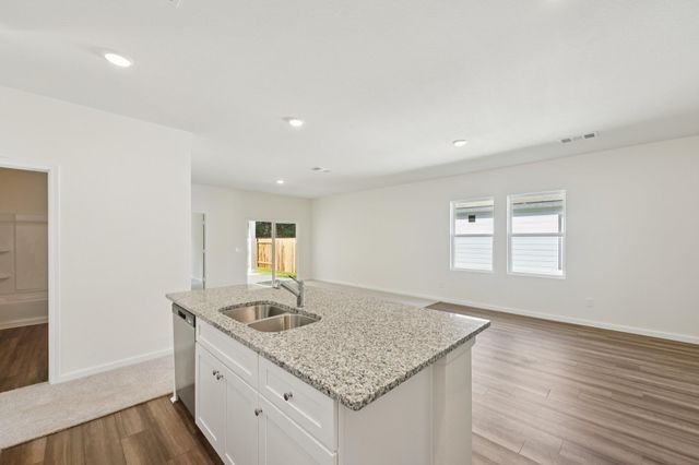 1337 Morris LOOP, San Marcos, TX 78666