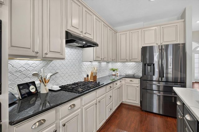 9231 Barnsford Lane, Tomball, TX 77375
