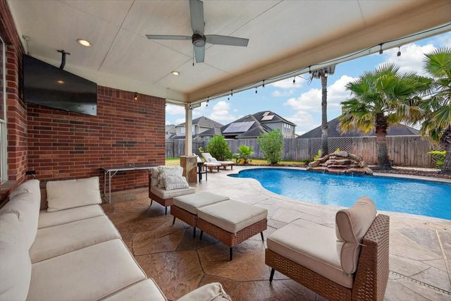 9231 Barnsford Lane, Tomball, TX 77375