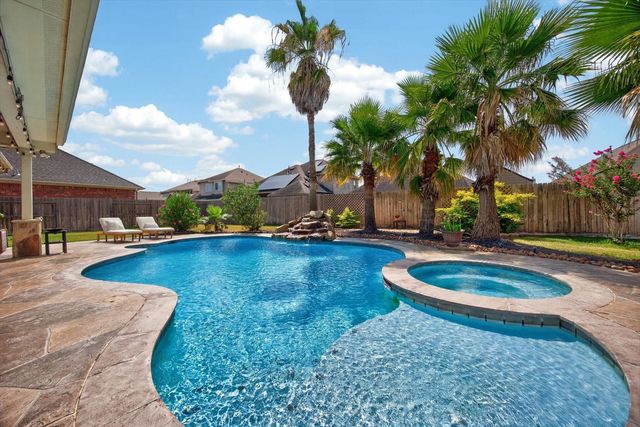 9231 Barnsford Lane, Tomball, TX 77375