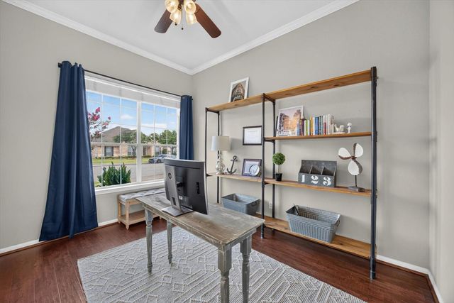 9231 Barnsford Lane, Tomball, TX 77375