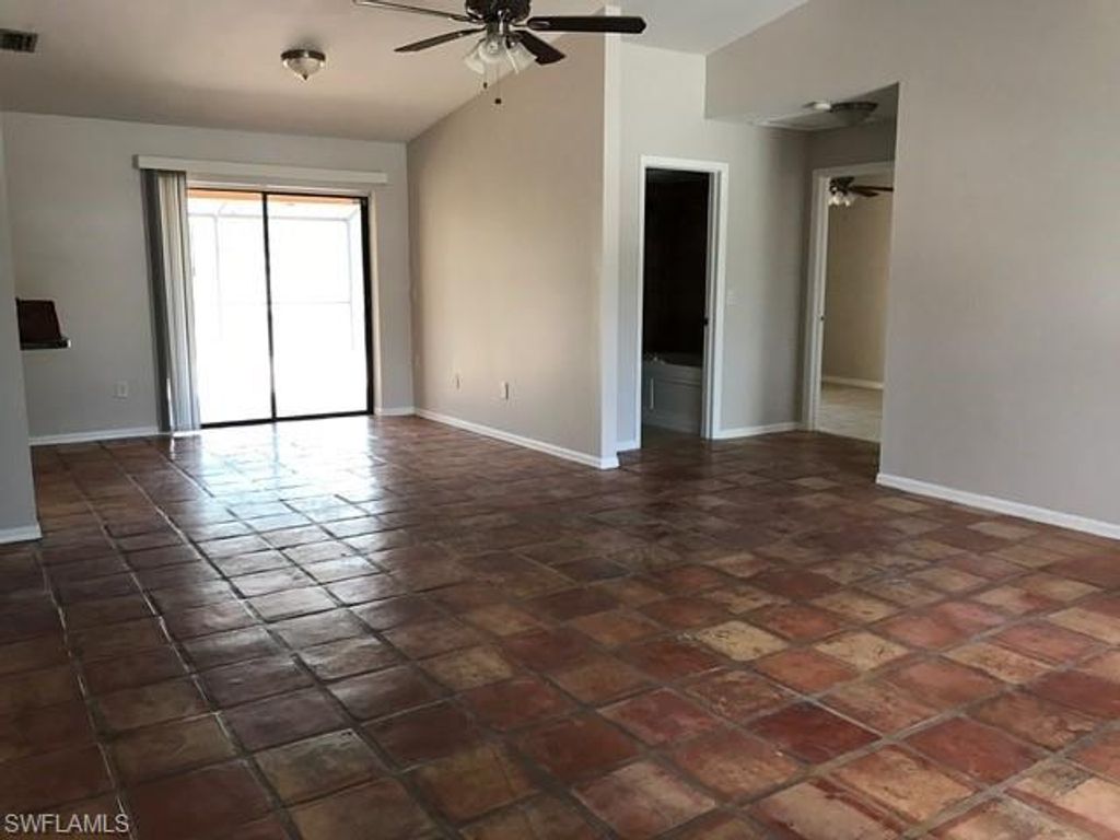 627 SE 10th AVE, CAPE CORAL, FL 33990 — photo 2