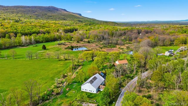 510 Decker Road, Wallkill, NY 12589