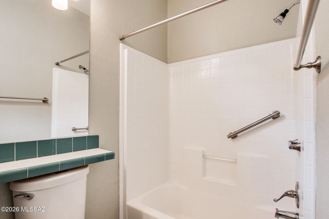 1126 W Caminito Mio, Sahuarita, AZ 85629