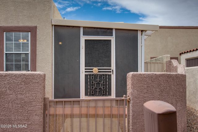 1126 W Caminito Mio, Sahuarita, AZ 85629