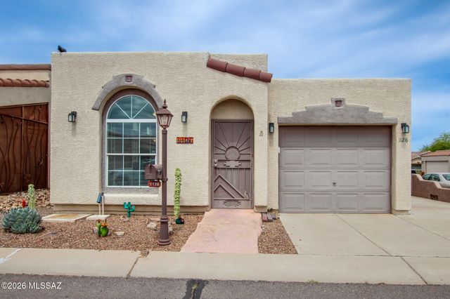 1126 W Caminito Mio, Sahuarita, AZ 85629