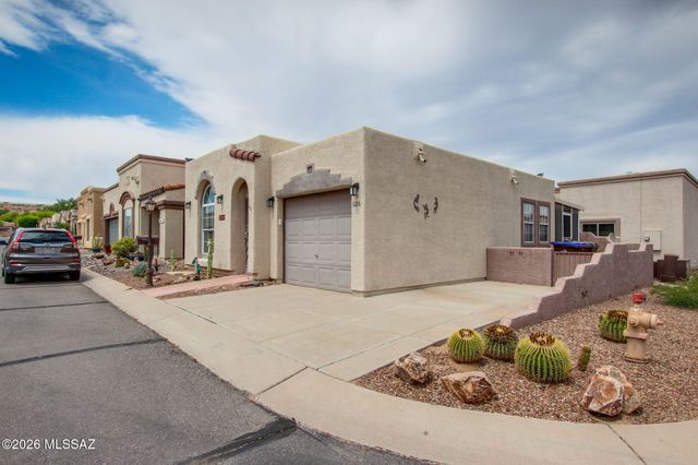 1126 W Caminito Mio, Sahuarita, AZ 85629