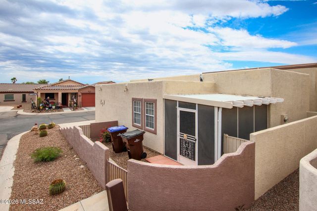 1126 W Caminito Mio, Sahuarita, AZ 85629