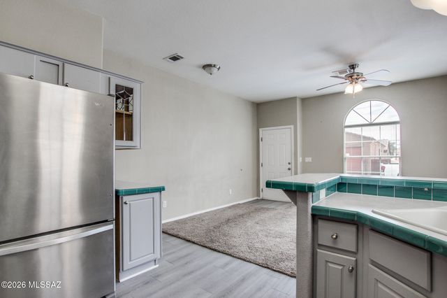 1126 W Caminito Mio, Sahuarita, AZ 85629
