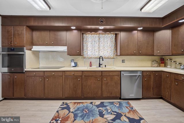 205 ELWYN AVE, Sinking Spring, PA 19608