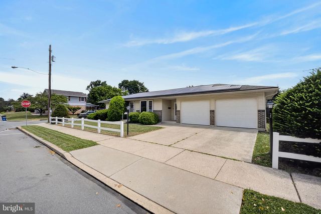 205 ELWYN AVE, Sinking Spring, PA 19608