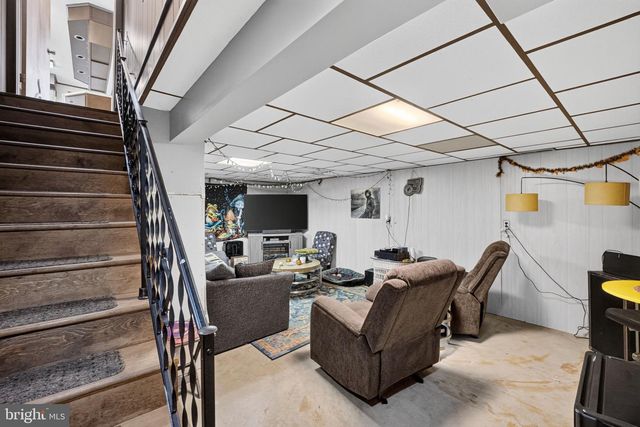 205 ELWYN AVE, Sinking Spring, PA 19608