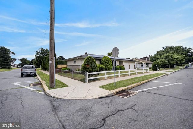 205 ELWYN AVE, Sinking Spring, PA 19608