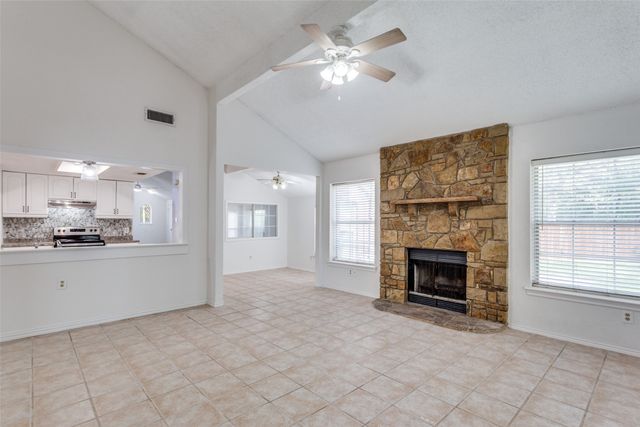 6 Tanager Court, Mansfield, TX 76063