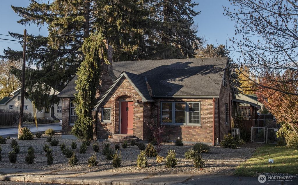 701 E 3rd Avenue, Ellensburg, WA 98926