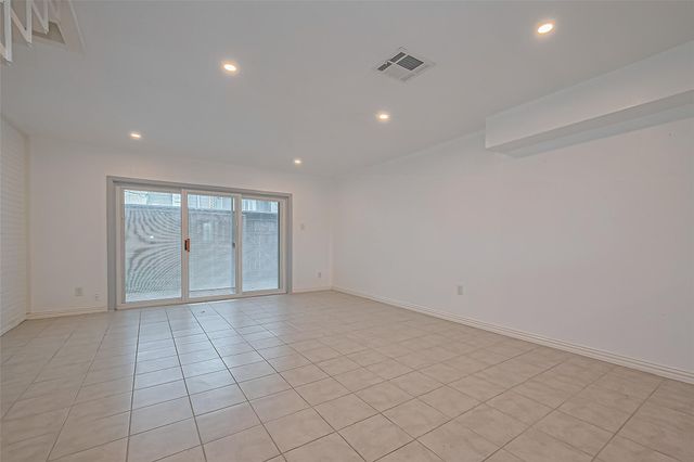 7805 Rue Saint Cyr Street 63, Houston, TX 77074