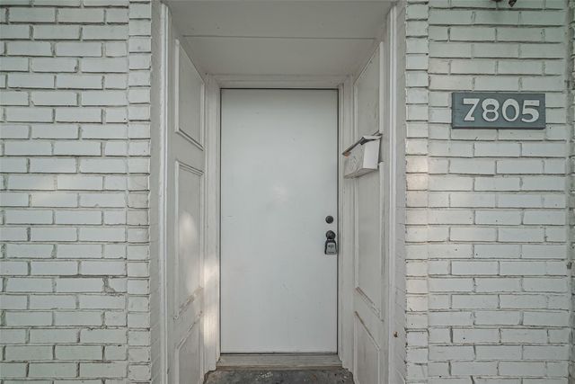 7805 Rue Saint Cyr Street 63, Houston, TX 77074
