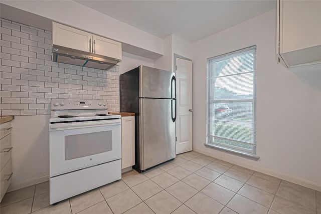 7805 Rue Saint Cyr Street 63, Houston, TX 77074