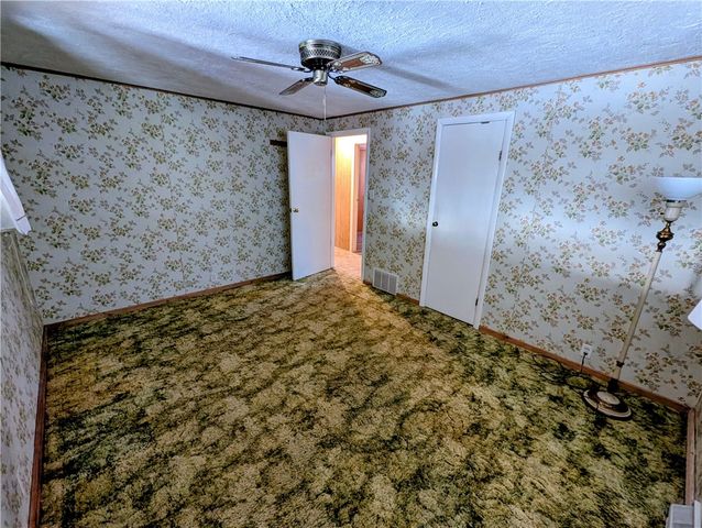 152 Victor Rd, Twp Of But Ne, PA 16001