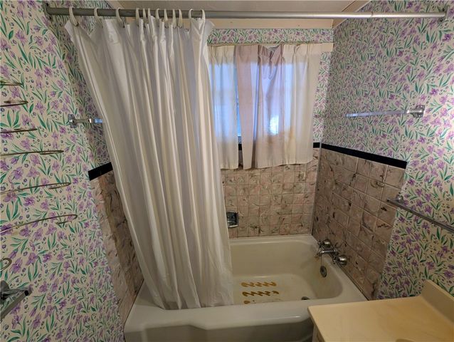 152 Victor Rd, Twp Of But Ne, PA 16001