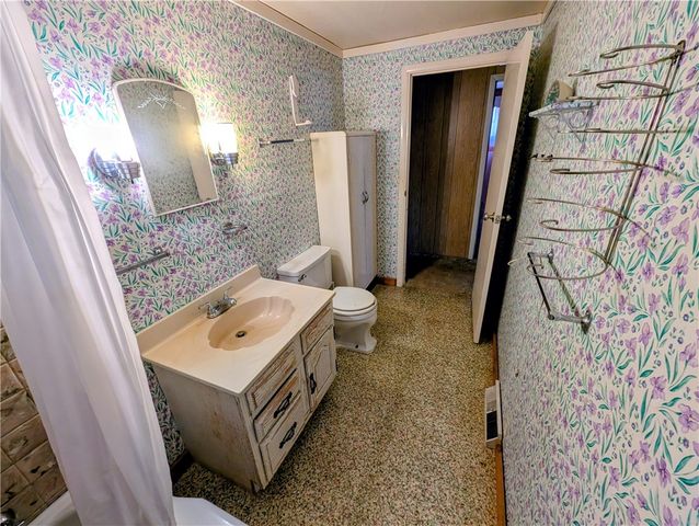 152 Victor Rd, Twp Of But Ne, PA 16001