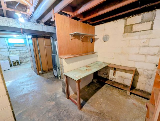 152 Victor Rd, Twp Of But Ne, PA 16001