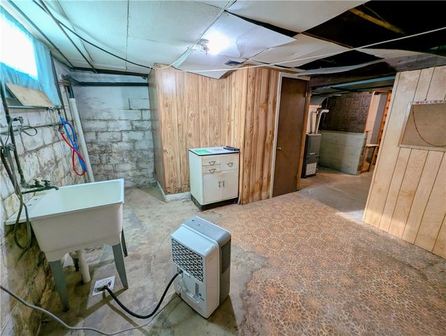 152 Victor Rd, Twp Of But Ne, PA 16001