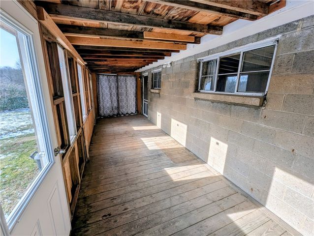 152 Victor Rd, Twp Of But Ne, PA 16001