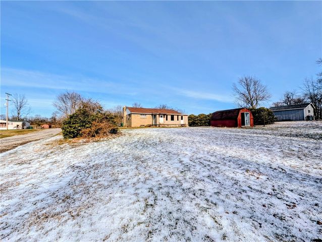 152 Victor Rd, Twp Of But Ne, PA 16001