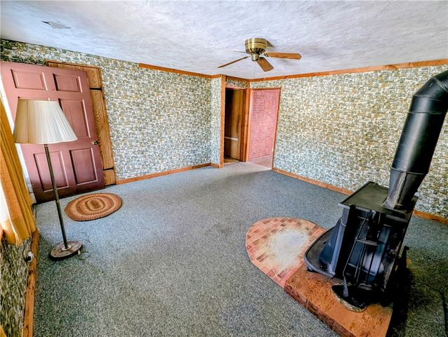 152 Victor Rd, Twp Of But Ne, PA 16001