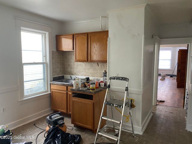 1017 Chrisler Avenue, Schenectady, NY 12303