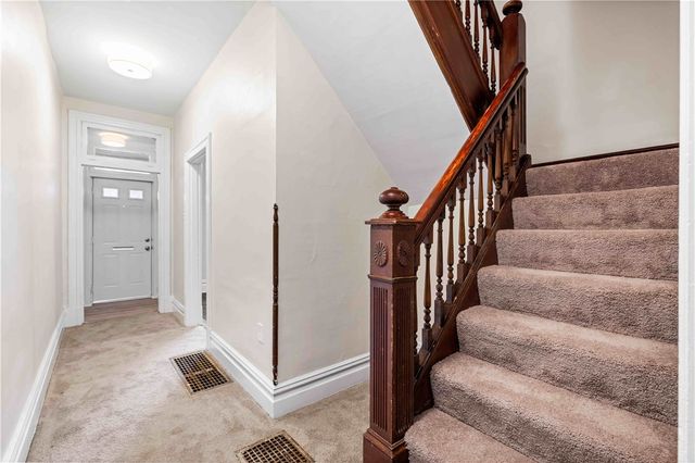 121 Hawkins, Perry Hilltop, PA 15214