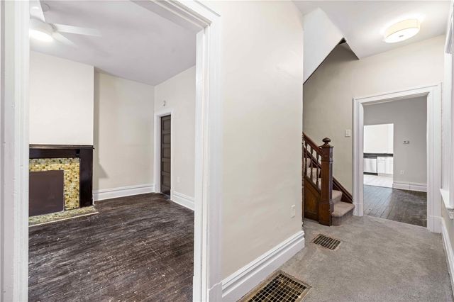 121 Hawkins, Perry Hilltop, PA 15214