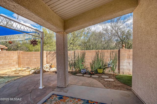8698 N Joanna Drive, Tucson, AZ 85742