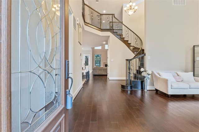 15611 Lake Iris Drive, Houston, TX 77070