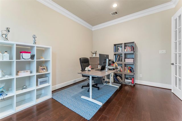 15611 Lake Iris Drive, Houston, TX 77070