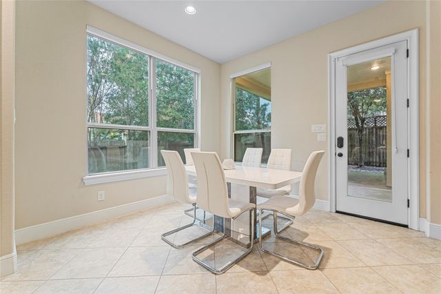 15611 Lake Iris Drive, Houston, TX 77070