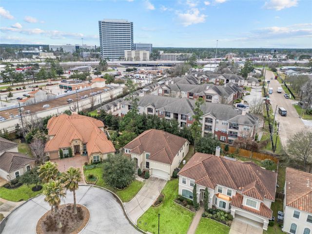 15611 Lake Iris Drive, Houston, TX 77070