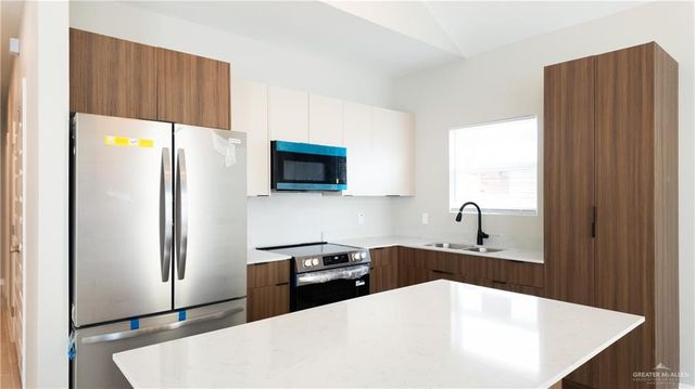 705 Deanne Drive, Weslaco, TX 78596