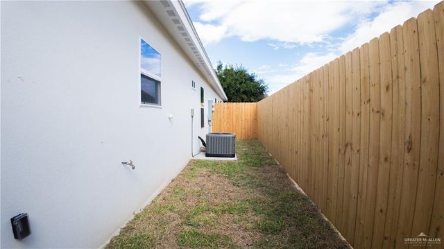 705 Deanne Drive, Weslaco, TX 78596