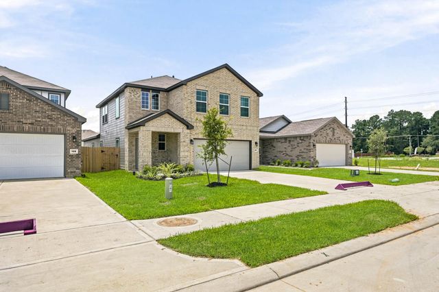 128 Rising Cedar Lane, Hockley, TX 77447