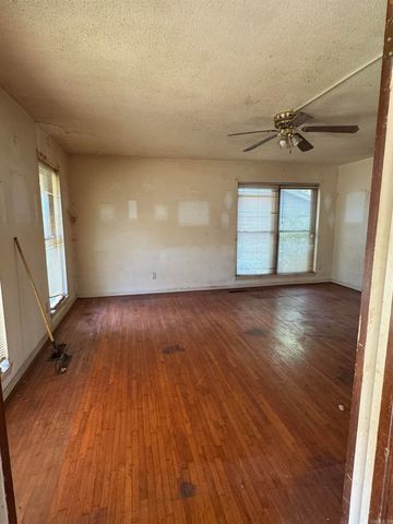 804 Gregory Street, Jacksonville, AR 72076