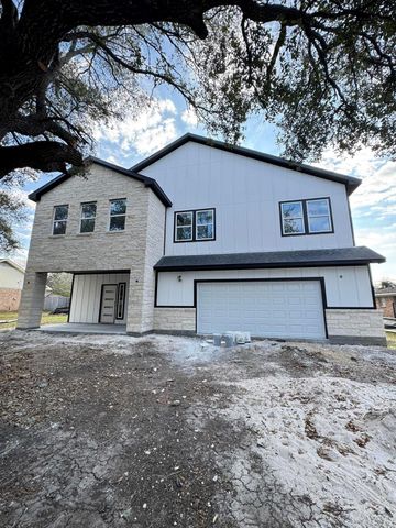 2104 Montana Street, Baytown, TX 77520